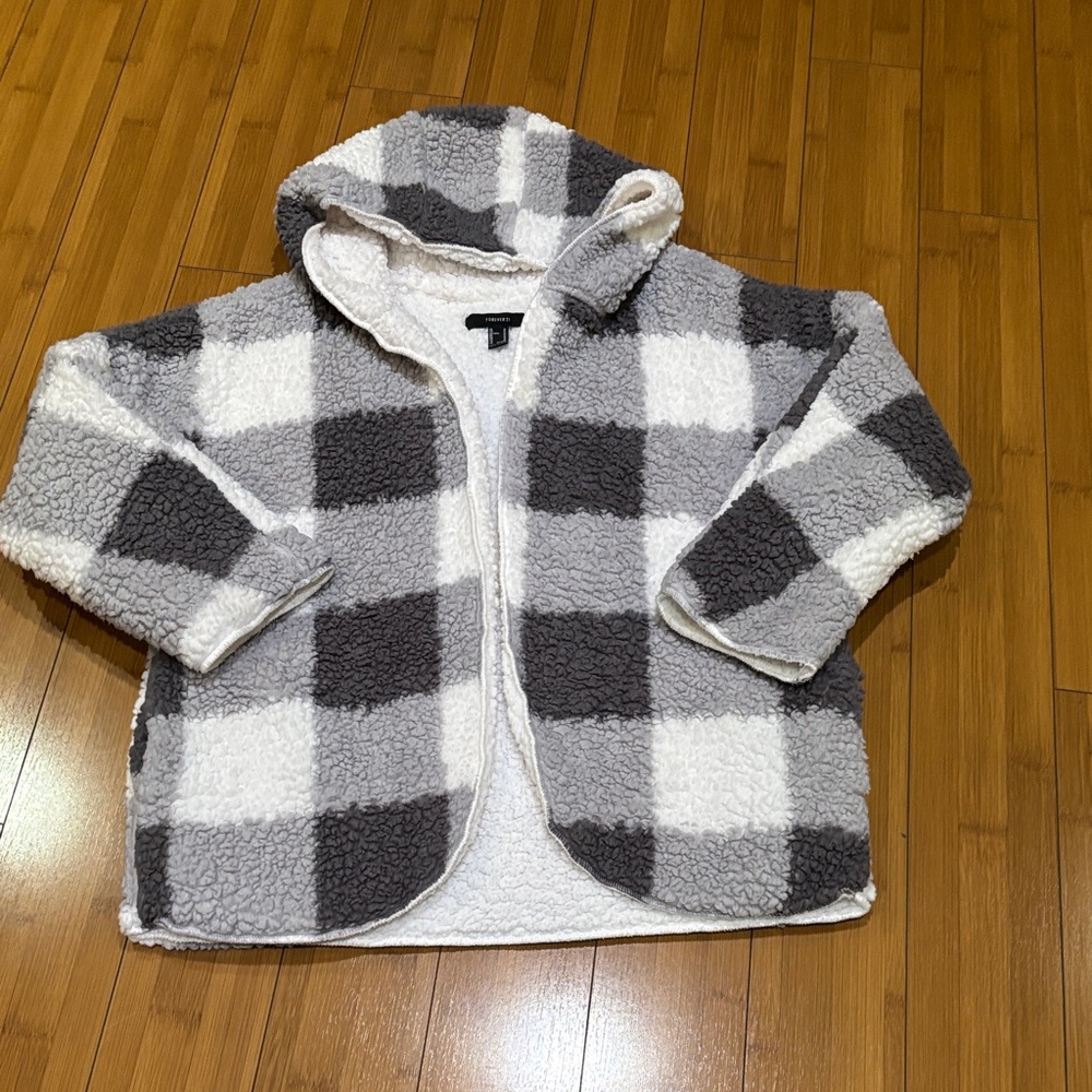 Forever 21 Gray and White Plaid Sherpa Jacket very soft material